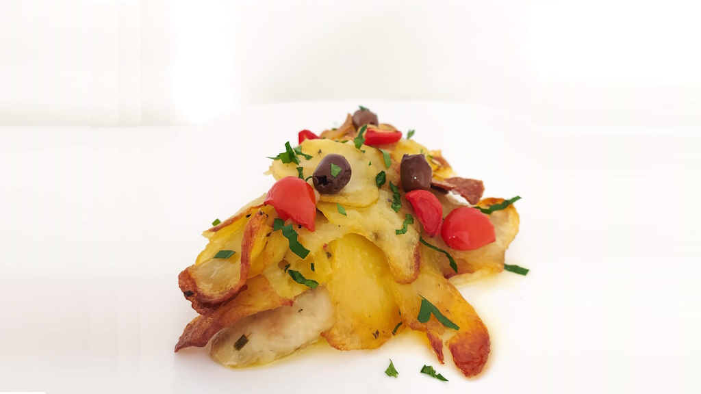 FILETTO D'ORATA* IN CROSTA DI PATATE